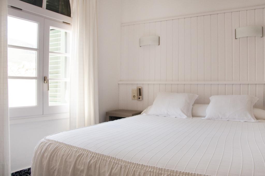 Hostal La Florida Llanca Bilik gambar