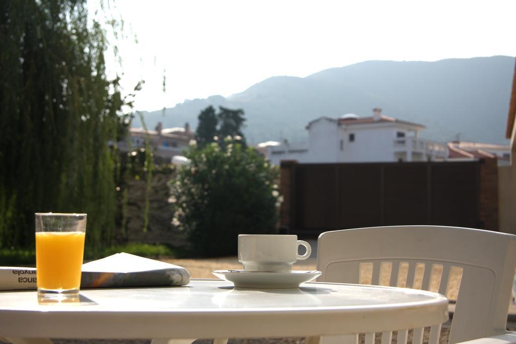 Hostal La Florida Llanca Luaran gambar
