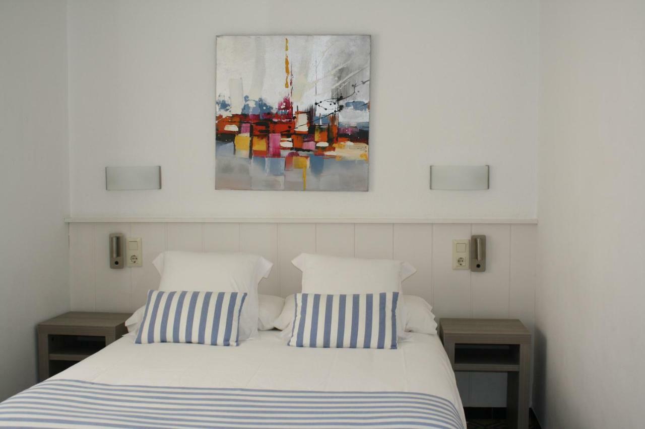 Hostal La Florida Llanca Luaran gambar